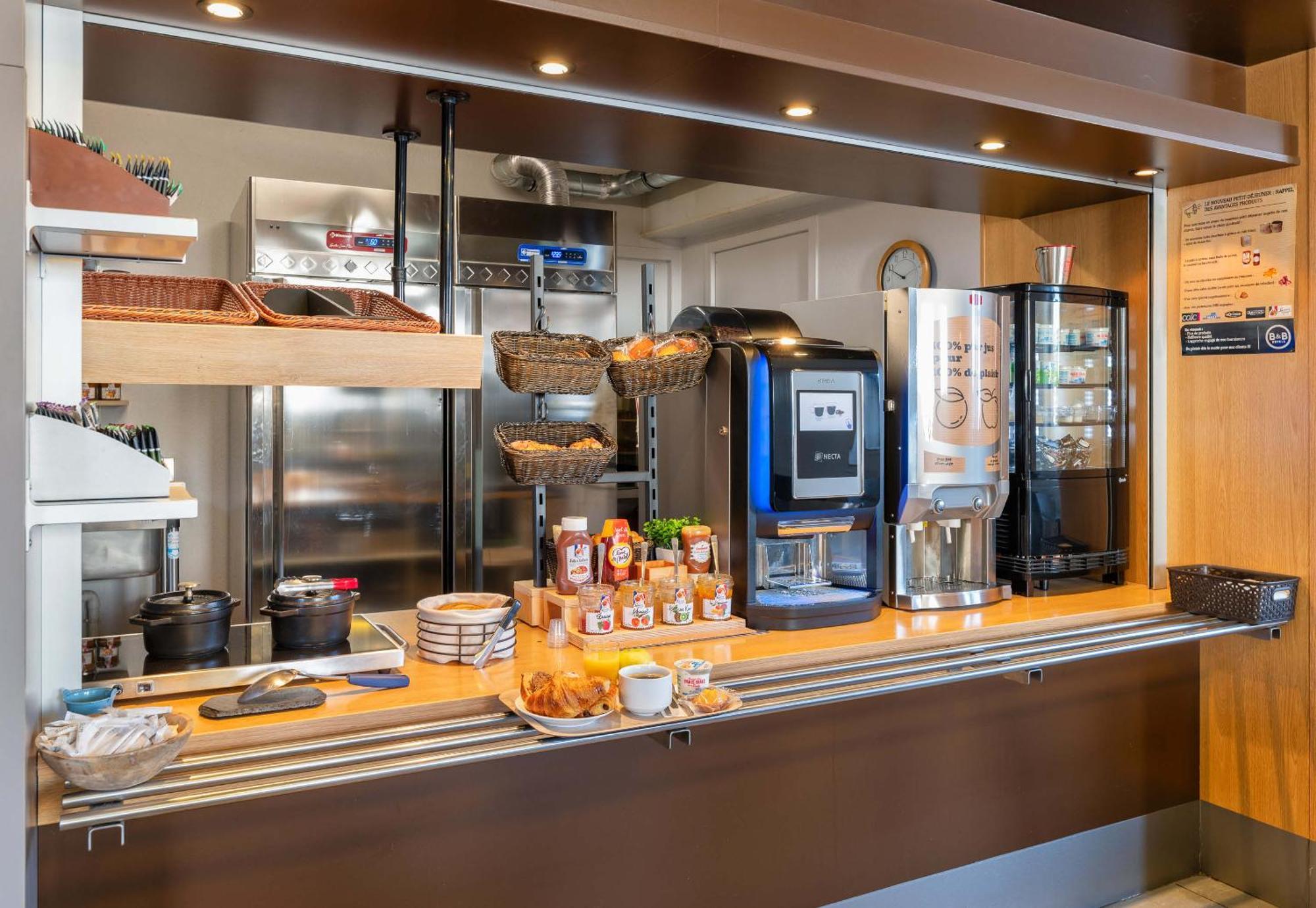 B&B Hotel Lyon Saint-Bonnet Mi-Plaine Zewnętrze zdjęcie