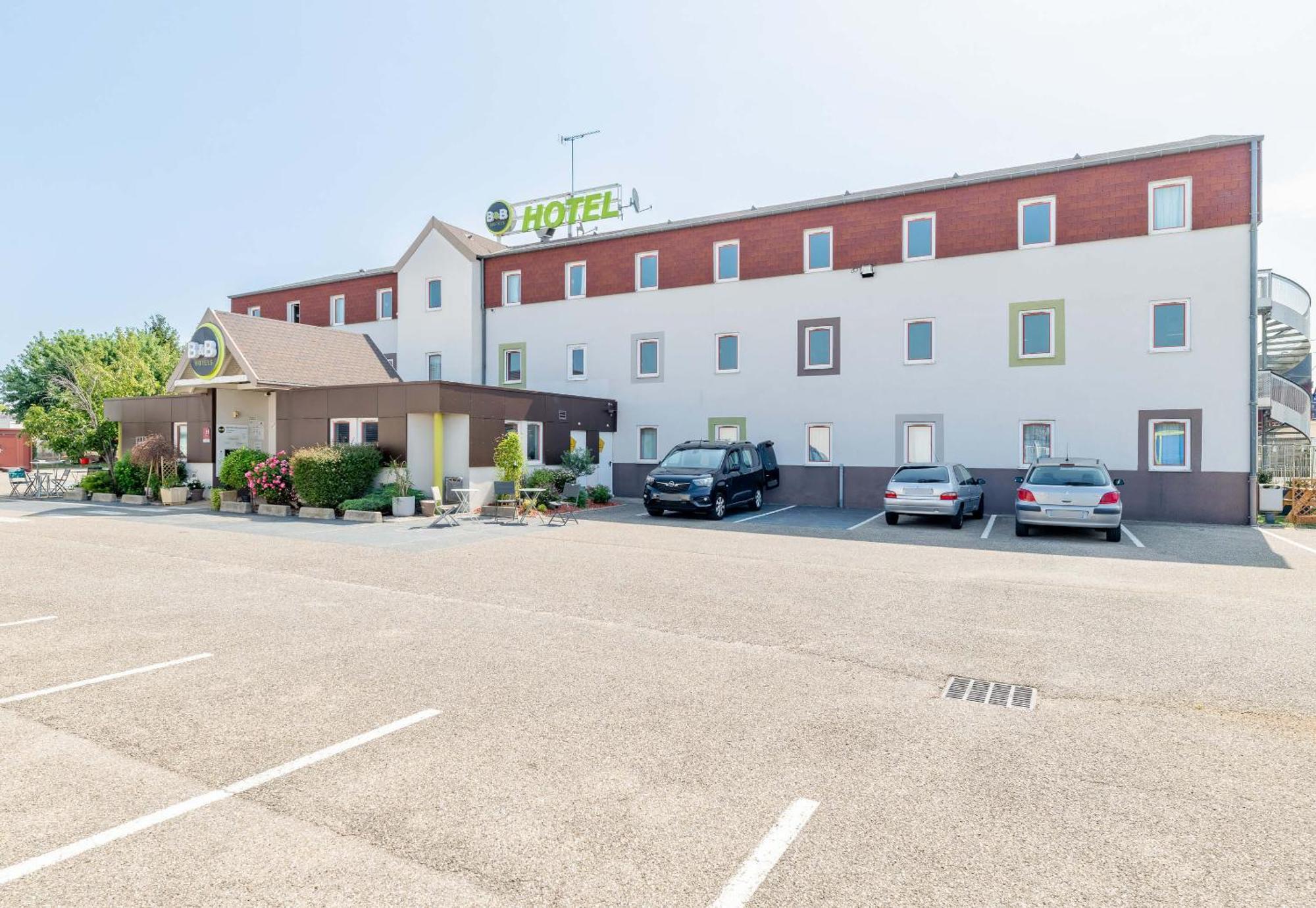 B&B Hotel Lyon Saint-Bonnet Mi-Plaine Zewnętrze zdjęcie