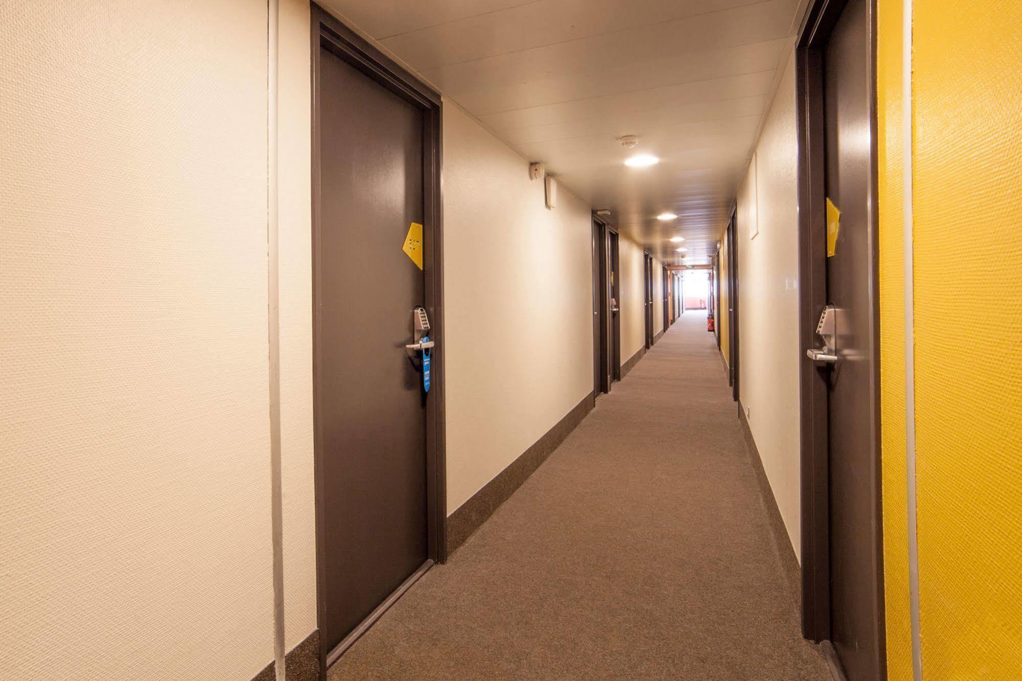 B&B Hotel Lyon Saint-Bonnet Mi-Plaine Zewnętrze zdjęcie
